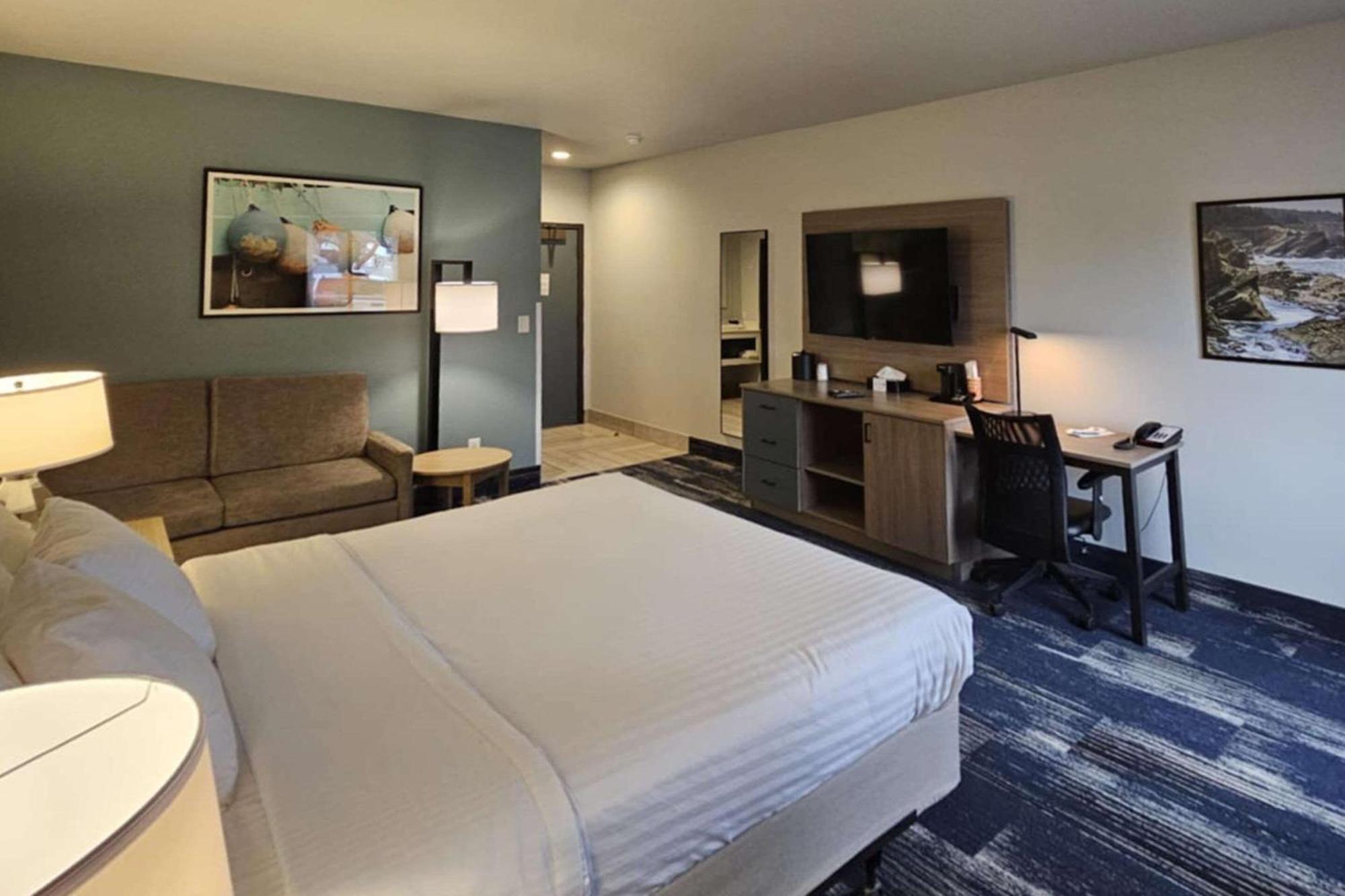 Edgewater Inn And Suites, Ascend Hotel Collection คูสเบย์ ภายนอก รูปภาพ